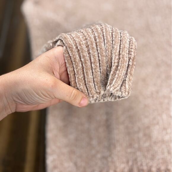 NWOT Size M Cynthia Rowley Chenille Knit Turtleneck Beige Tan Cream Sweater - Picture 3 of 13